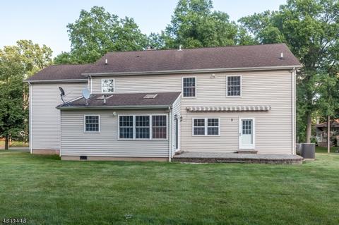 70 Thomas Dr, Clark, NJ 07066 photo 21