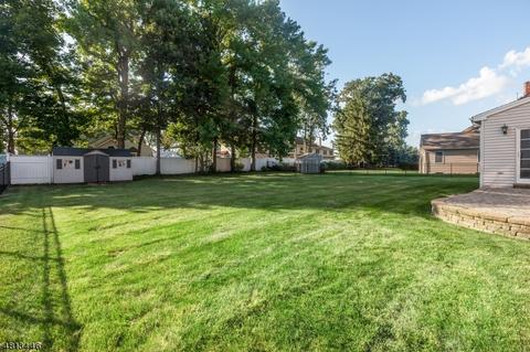 70 Thomas Dr, Clark, NJ 07066 photo 22