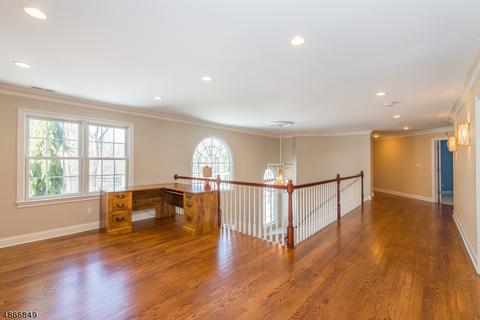 150 Circle View Ave, Berkeley Heights, NJ 07922 photo 11