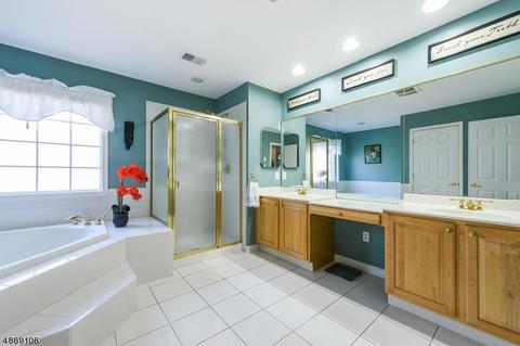 51 Spring Hill Cir, Wayne, NJ 07470 photo 13