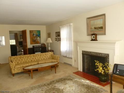302 Grant Ave, Nutley, NJ 07110 photo 4