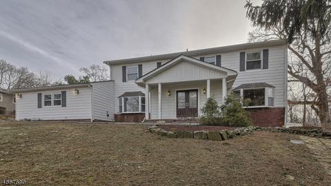 10 Boonstra Dr, Wayne, NJ 07470 photo 2