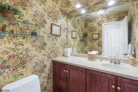 9 Valley View Dr, Bernards, NJ 07920 photo 7
