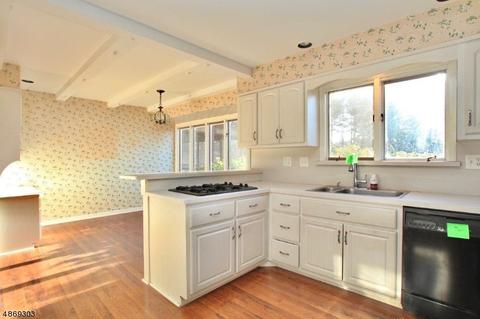 11 Corey Ln, Mendham, NJ 07945 photo 10