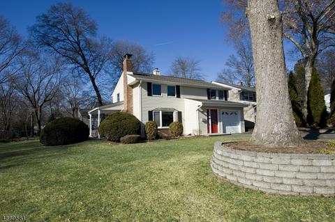 18 Ridge St, Waldwick, NJ 07463 photo 2