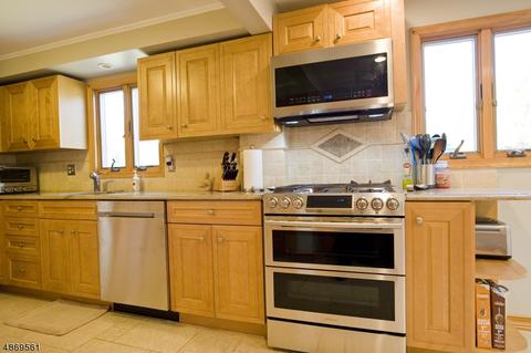 18 Ridge St, Waldwick, NJ 07463 photo 10