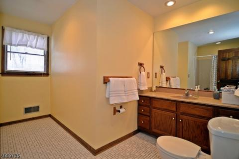 100 Ridge Rd, Hackettstown, NJ 07840 photo 16