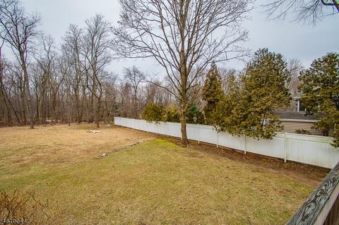151 Seneca Ct, Paramus, NJ 07652 photo 20
