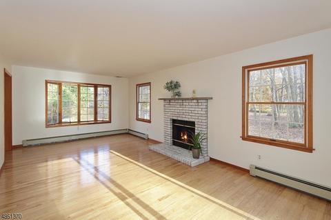 77 Maple Ave, Berkeley Heights, NJ 07922 photo 3