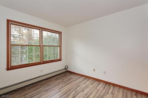 77 Maple Ave, Berkeley Heights, NJ 07922 photo 14