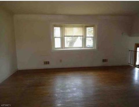 5 James Ct, Hackettstown, NJ 07840 photo 3