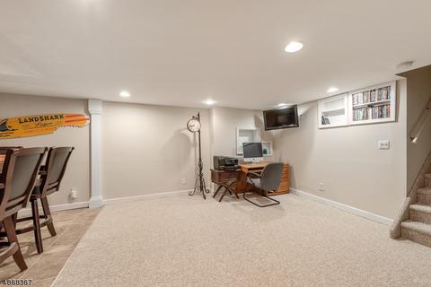 2 Bowers Dr, Mendham, NJ 07945 photo 17