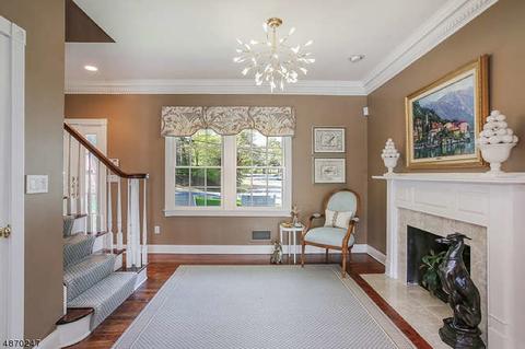 8 Cherry Ln, Mendham, NJ 07945 photo 3