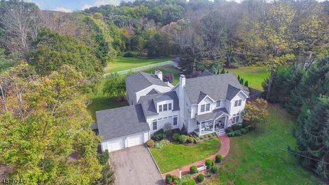 8 Cherry Ln, Mendham, NJ 07945 photo 1