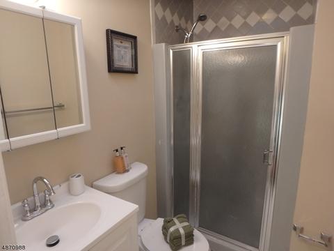 461 E Passaic Ave, Bloomfield, NJ 07003 photo 12