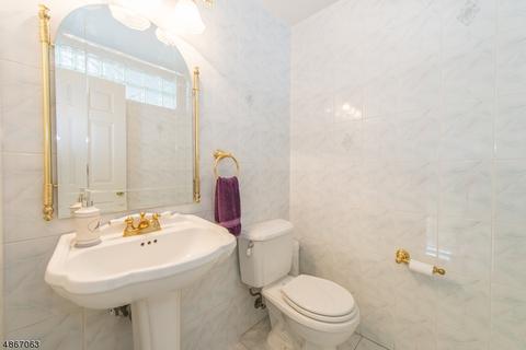 47 Saxton Dr, Hackettstown, NJ 07840 photo 14