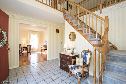 16 Wolfs Farm Rd, Hampton, NJ 08827 photo 3