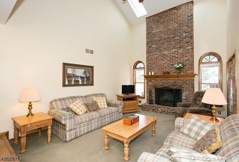 16 Wolfs Farm Rd, Hampton, NJ 08827 photo 6