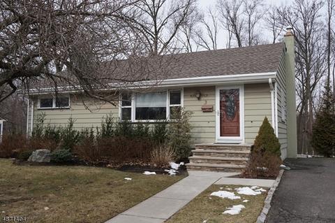 3 Blake Dr, Clark, NJ 07066 photo 3