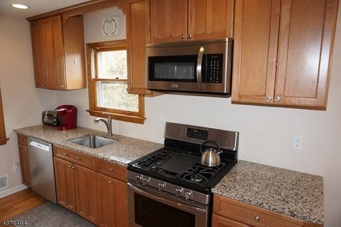 3 Blake Dr, Clark, NJ 07066 photo 8