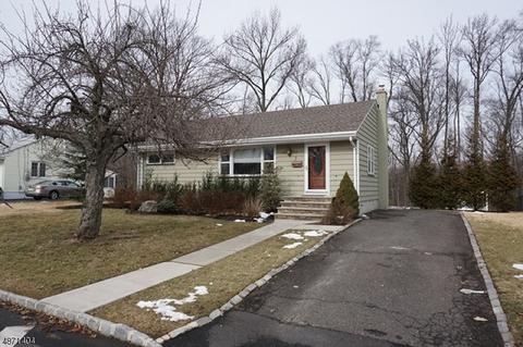 3 Blake Dr, Clark, NJ 07066 photo 2