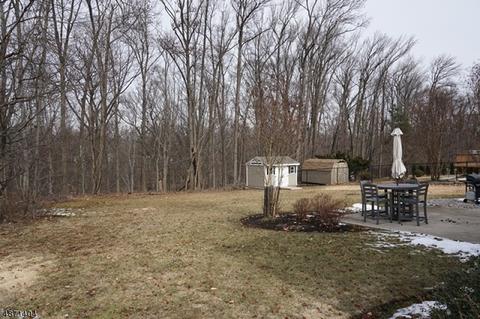 3 Blake Dr, Clark, NJ 07066 photo 17