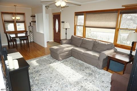 3 Blake Dr, Clark, NJ 07066 photo 5