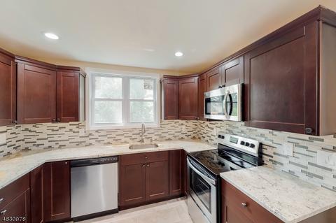 96 E Cooper St, Dover, NJ 07801 photo 3