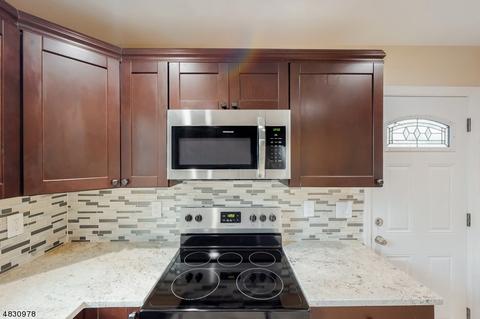 96 E Cooper St, Dover, NJ 07801 photo 5