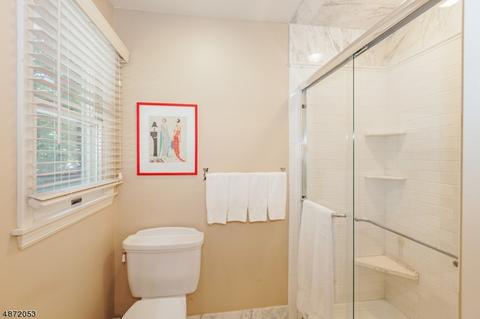 7 Hamilton Dr E, Caldwell, NJ 07006 photo 17