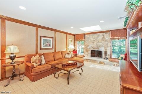 7 Hamilton Dr E, Caldwell, NJ 07006 photo 9