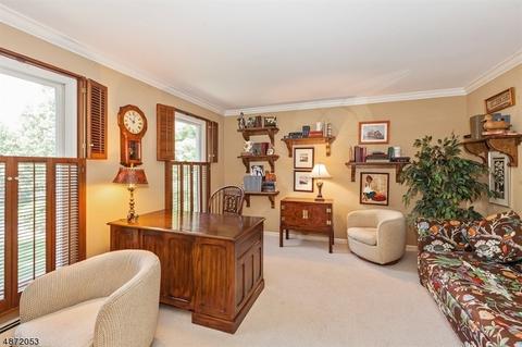7 Hamilton Dr E, Caldwell, NJ 07006 photo 4
