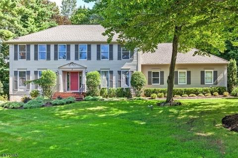 7 Hamilton Dr E, Caldwell, NJ 07006 photo 1