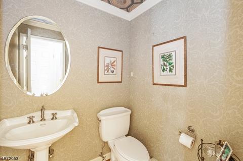 7 Hamilton Dr E, Caldwell, NJ 07006 photo 7