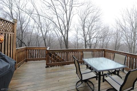 175 Warbler Dr, Wayne, NJ 07470 photo 4