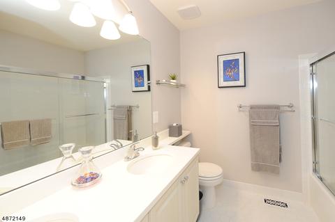 175 Warbler Dr, Wayne, NJ 07470 photo 18