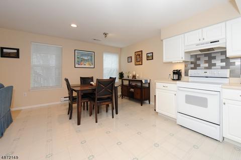 175 Warbler Dr, Wayne, NJ 07470 photo 21