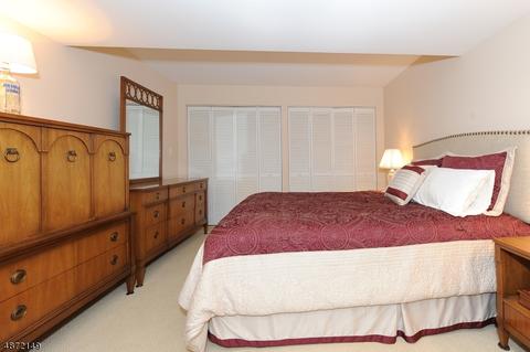175 Warbler Dr, Wayne, NJ 07470 photo 20