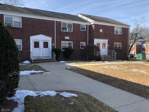 479 Maple Hill Dr #39, Hackensack, NJ 07601 photo 2