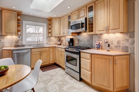 29 Edgar St, Summit, NJ 07901 photo 6