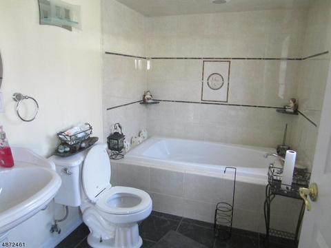 534 Malcolm Rd, Union, NJ 07083 photo 6
