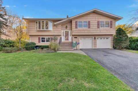 745 Walnut St, Paramus, NJ 07652 photo 1