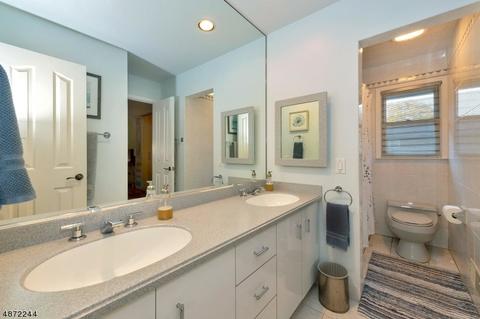 745 Walnut St, Paramus, NJ 07652 photo 19