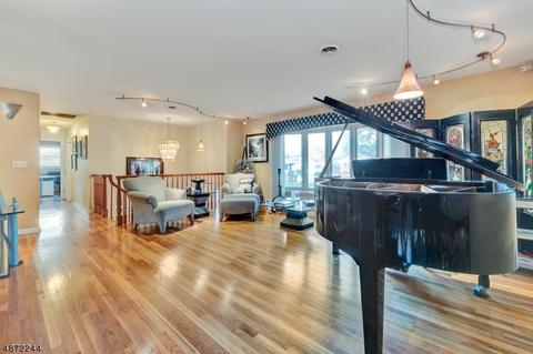 745 Walnut St, Paramus, NJ 07652 photo 4
