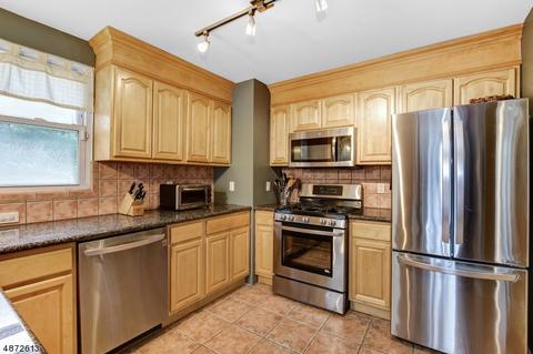 751 Plainfield Ave, Berkeley Heights, NJ 07922 photo 5