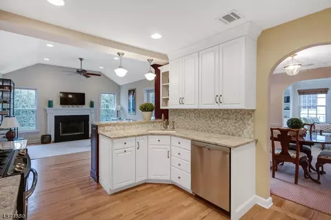 92 Larned Rd, Summit, NJ 07901 photo 8