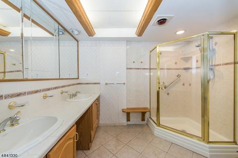 59 Pine St, Millburn, NJ 07041 photo 17