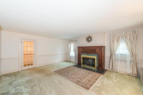59 Pine St, Millburn, NJ 07041 photo 3