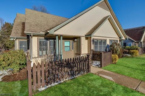 33 Park Edge, Berkeley Heights, NJ 07922 photo 2