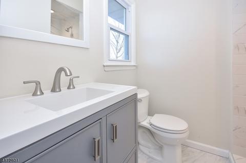 49 Kossuth Pl, Wayne, NJ 07470 photo 14